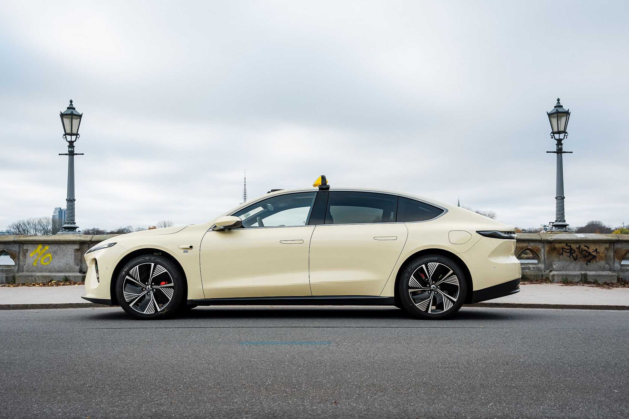Platz 1: Nio steigt imposant ins Taxigeschäft ein » https://www.taxi-heute.de/node/25649 | Premium-E-Taxi aus China - mit der Möglichkeit, den Akku in Minutenschnelle zu wechseln.| Foto: Nio