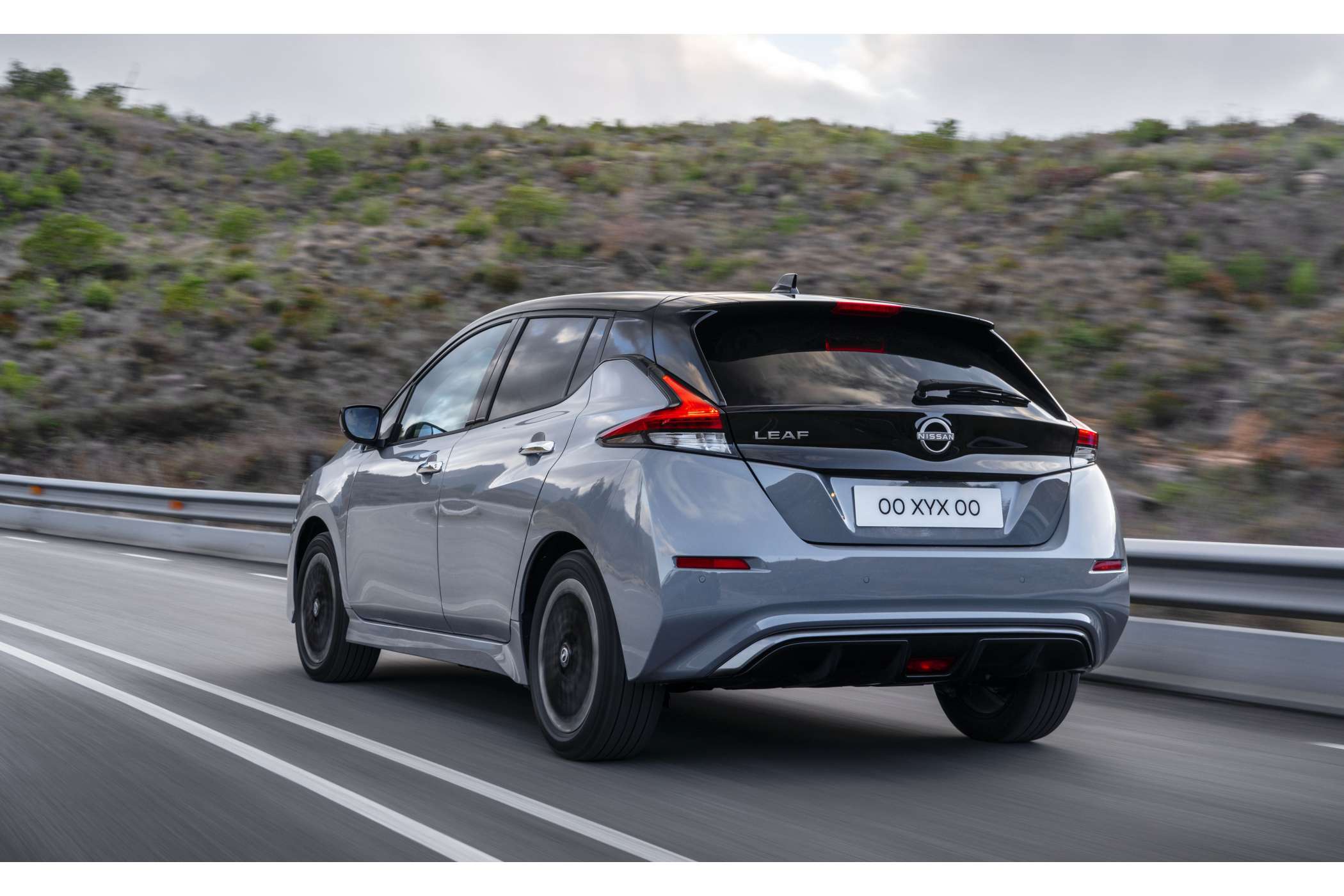Auch am Heck erkennt man das Lifting nur an Details. | Foto: Nissan