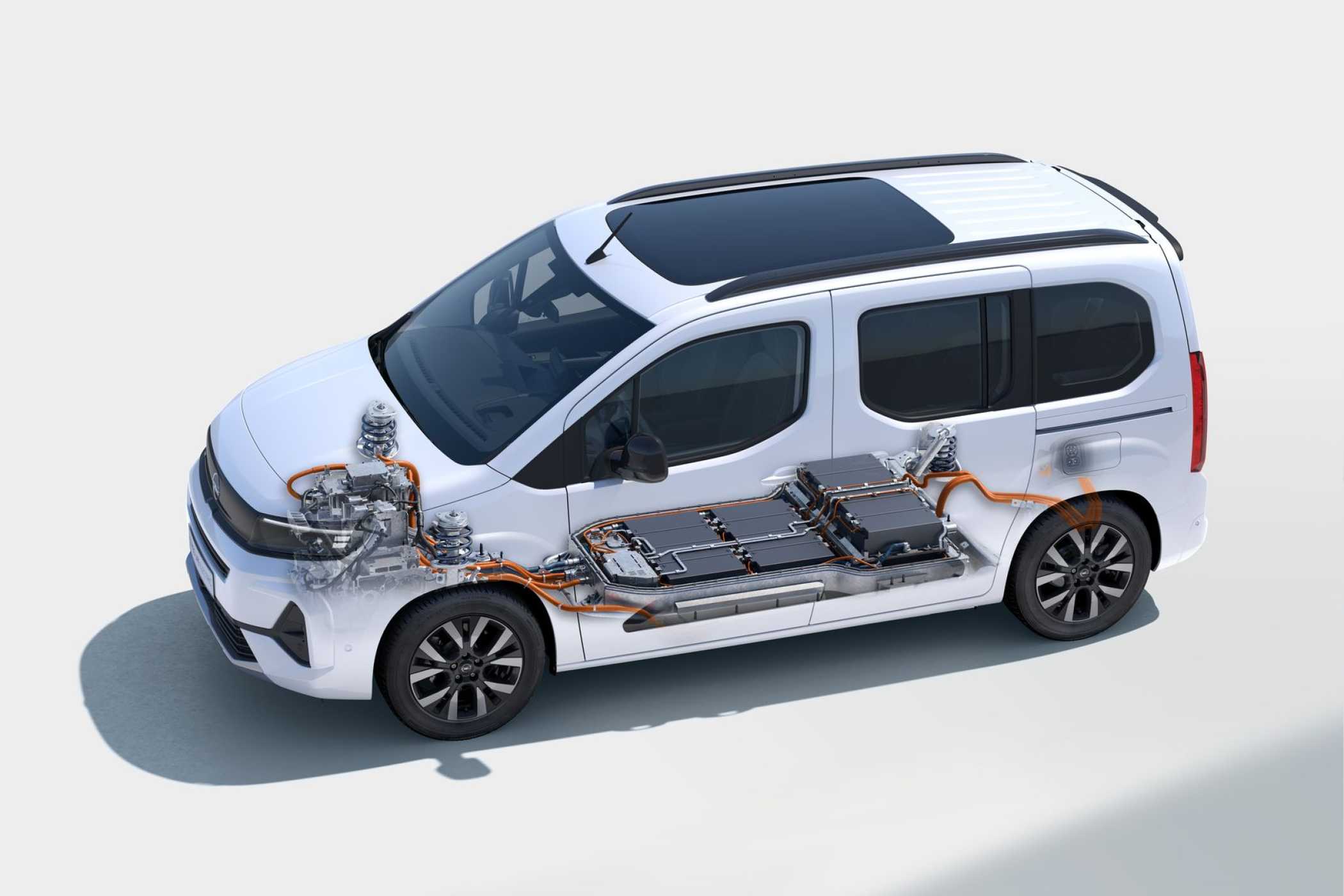 Der 50 kWh-Akku sorgt für eine Reichweite nach WLTP von 338 Kilometern.| Foto: Opel