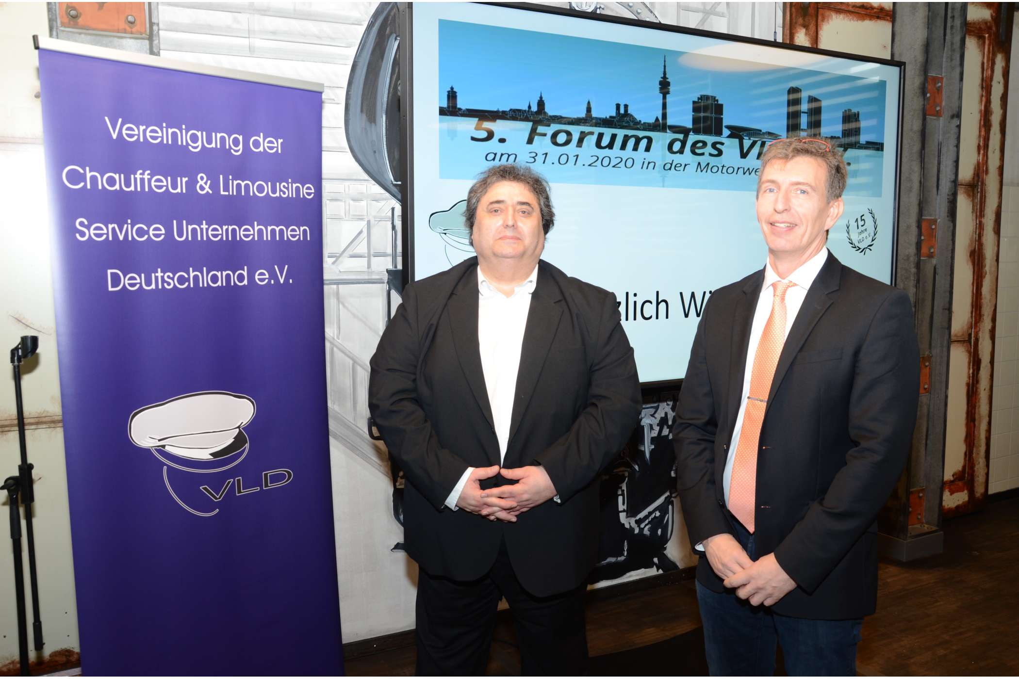 Der VLD-Vorsitzende Tino Müller (l.) und Vorstandsmitglied Stefan Pabst hatten ein respektables Programm mit guten Rednern zusammengestellt. (Alle Fotos: Dietmar Fund)