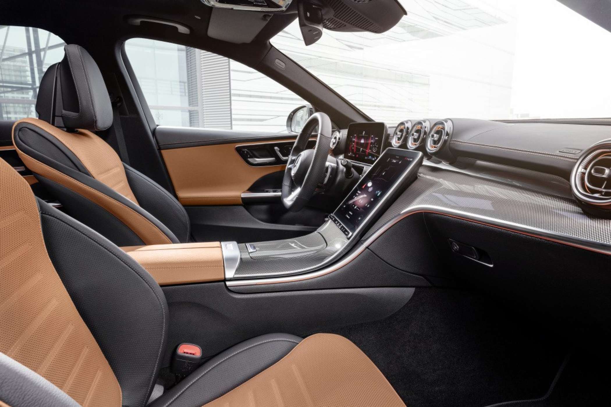 Hochwertige Innenausstattung mit Anklängen an den Vorgänger. | Foto: Mercedes-Benz