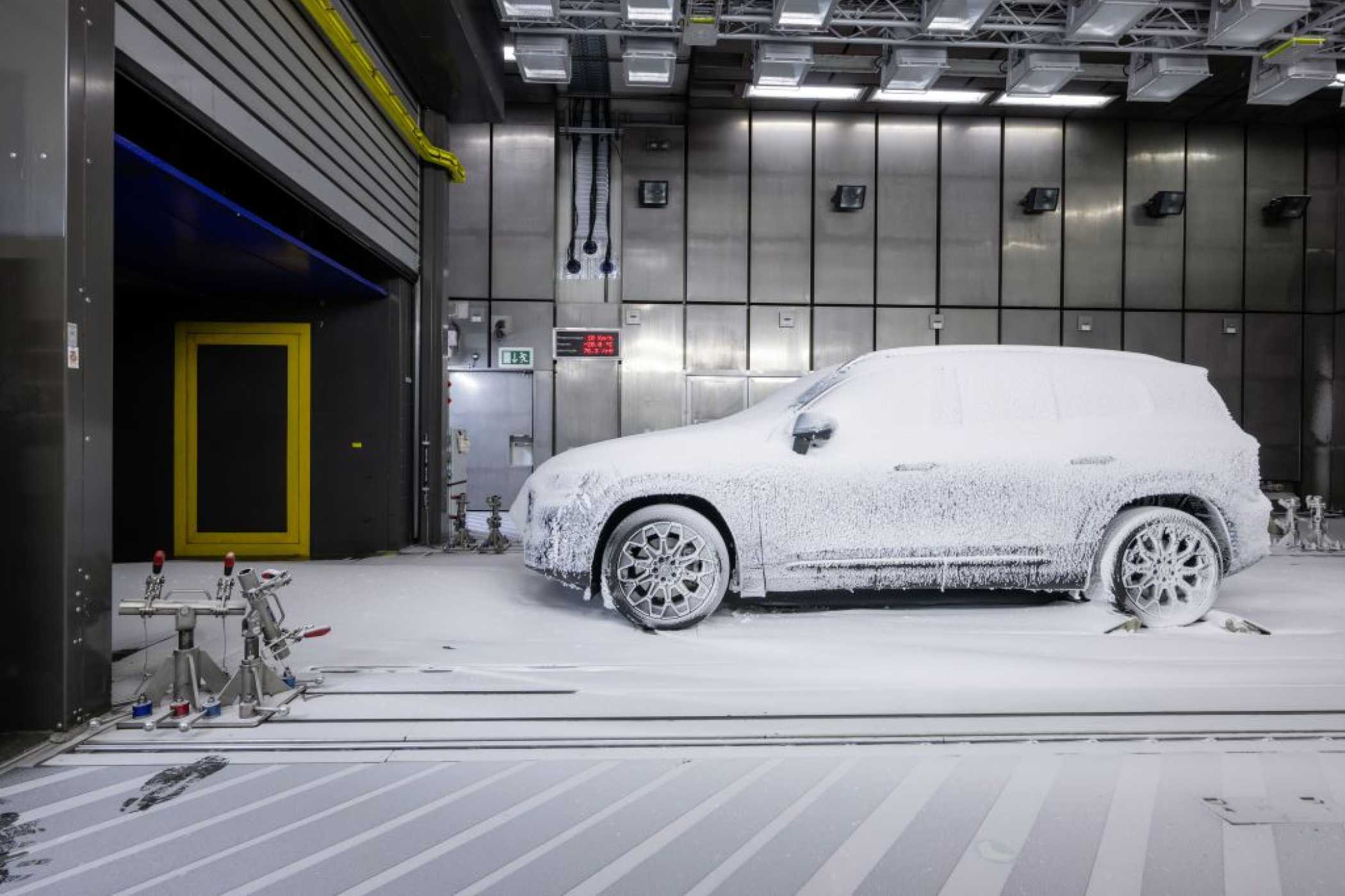 Yeni GLB, arka koltukta geniş alanıyla öne çıkıyor. | Fotoğraf: Mercedes-Benz