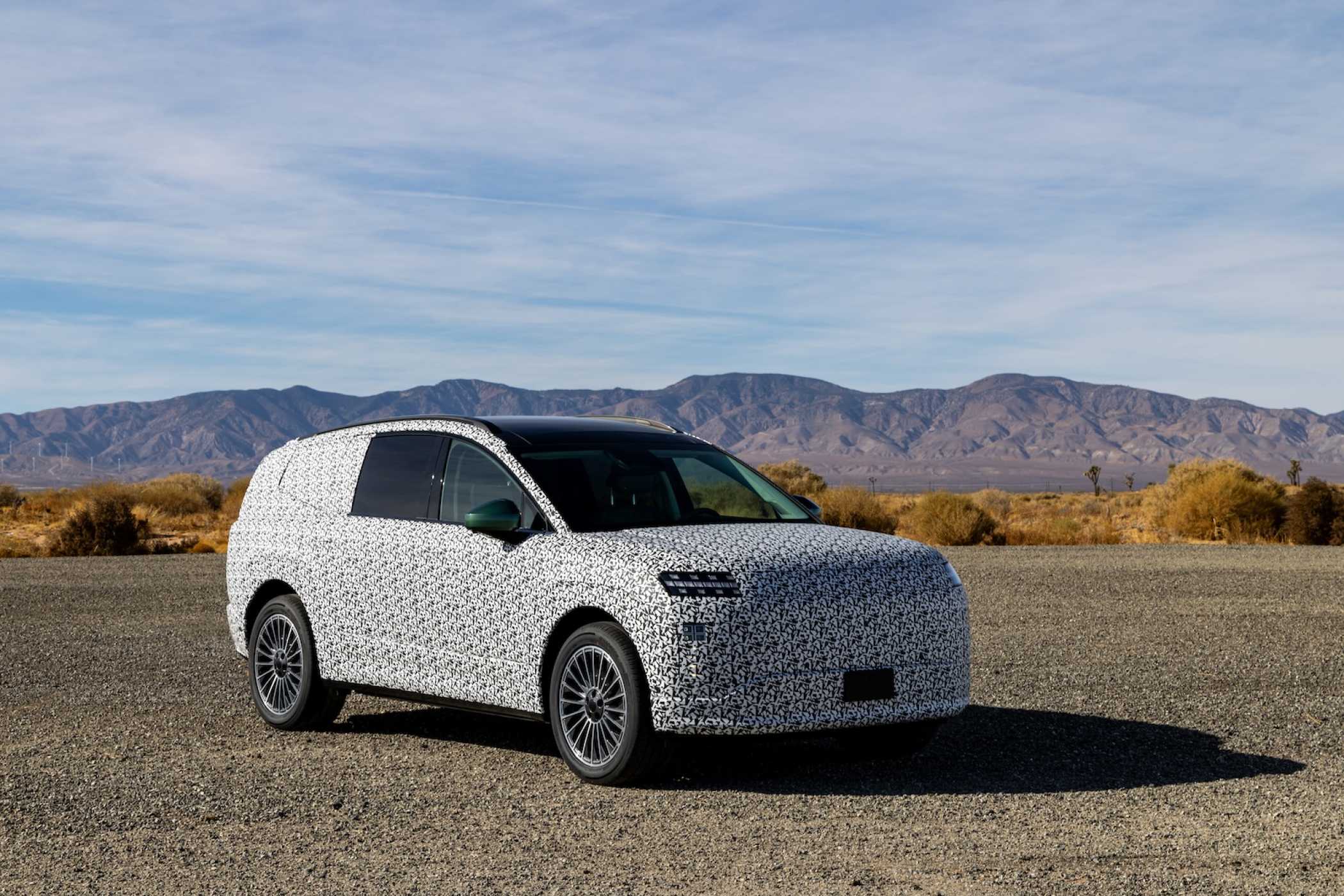 Neredeyse bir beyaz etiketli van gibi görünen gizleme folyosu ile. | Foto: Hyundai