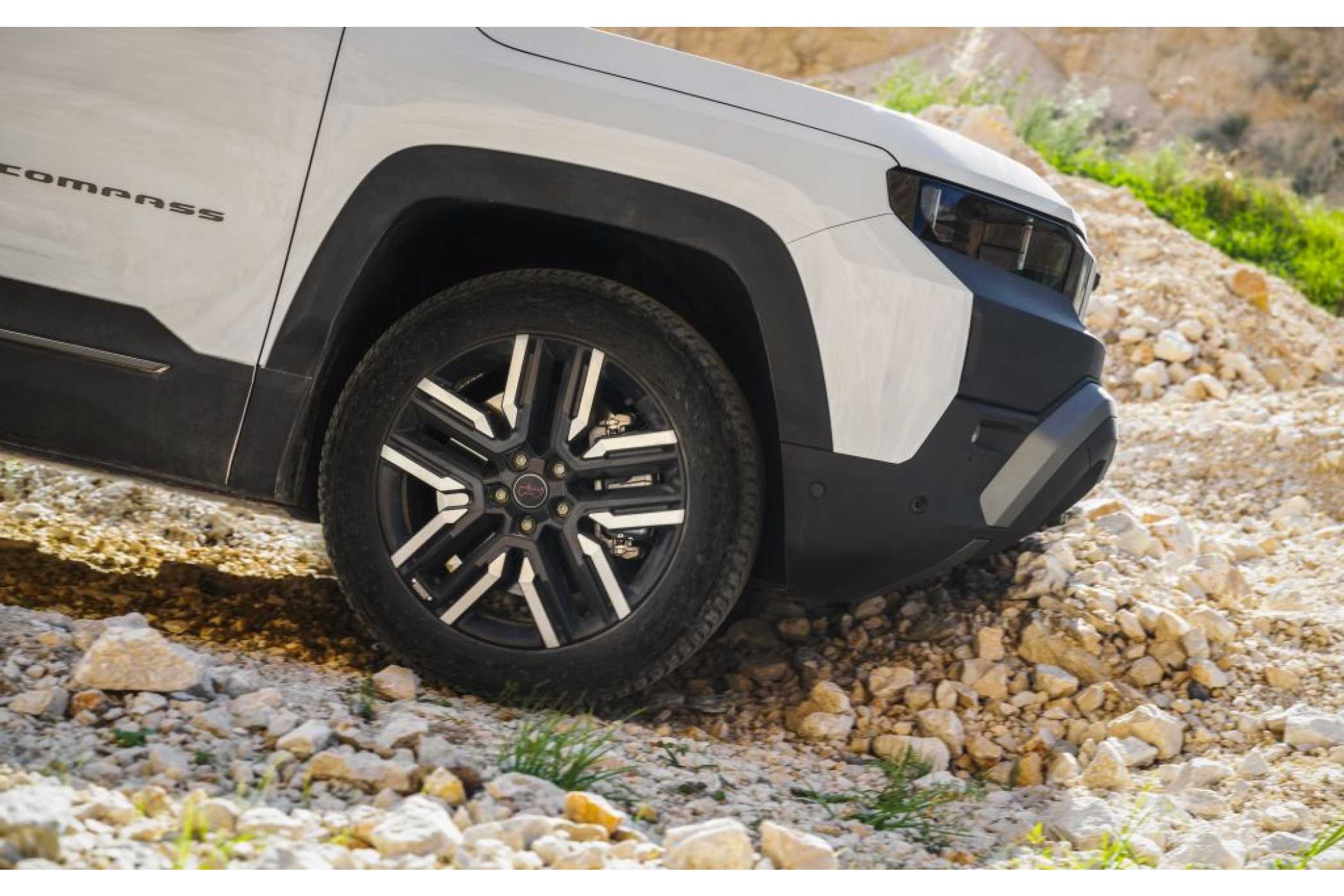 Das hilft an steilen Rampen. | Foto: Jeep