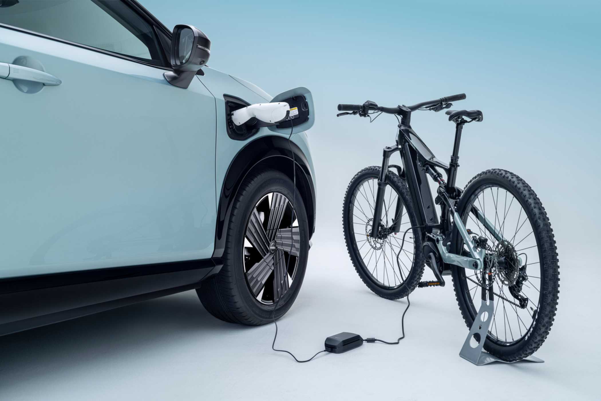 Der Ariya kann auch V2L. | Foto: Nissan