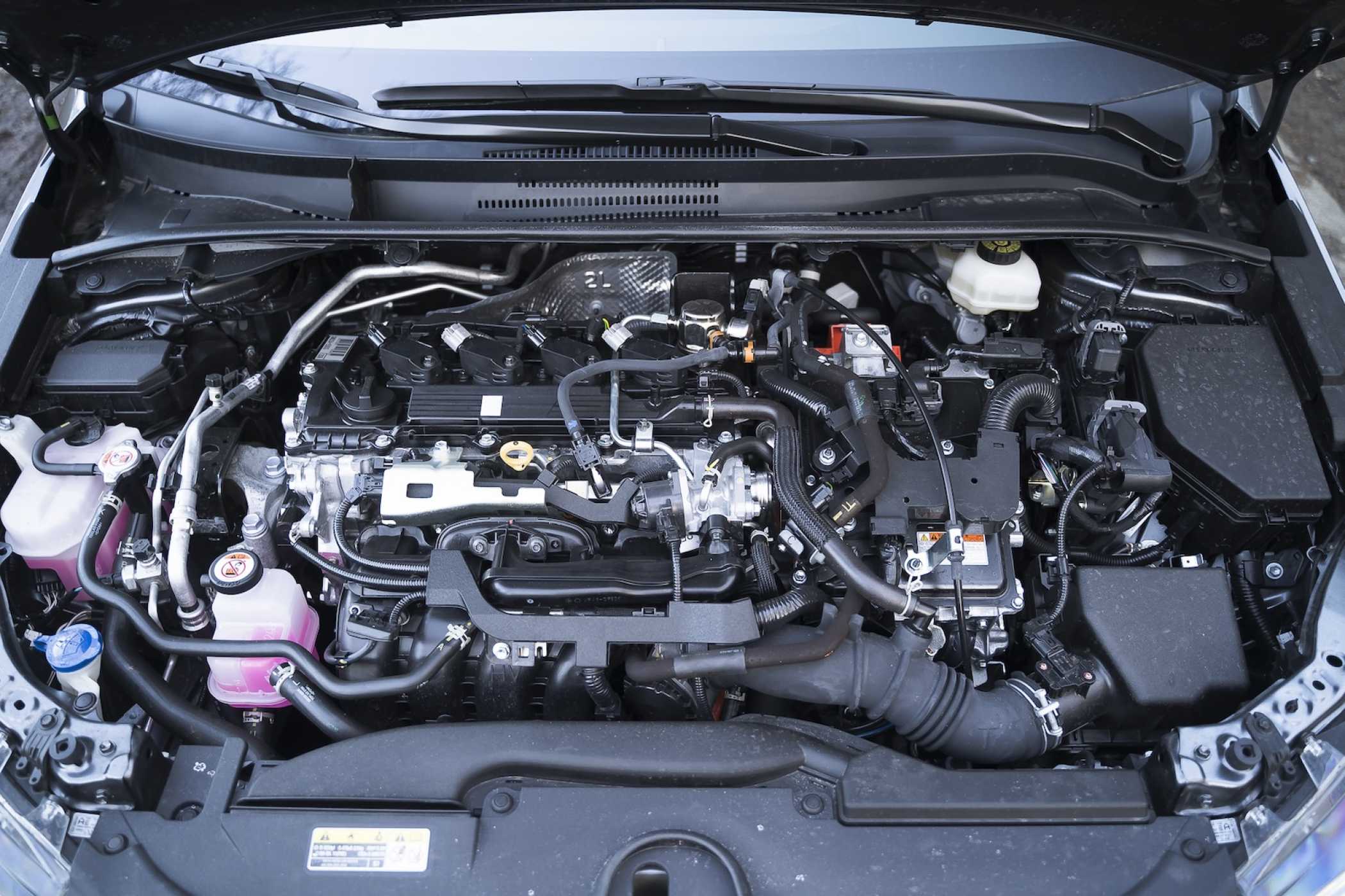 The 2.0-liter internal combustion engine works together with a 113-hp electric motor. | Photo: press-inform
