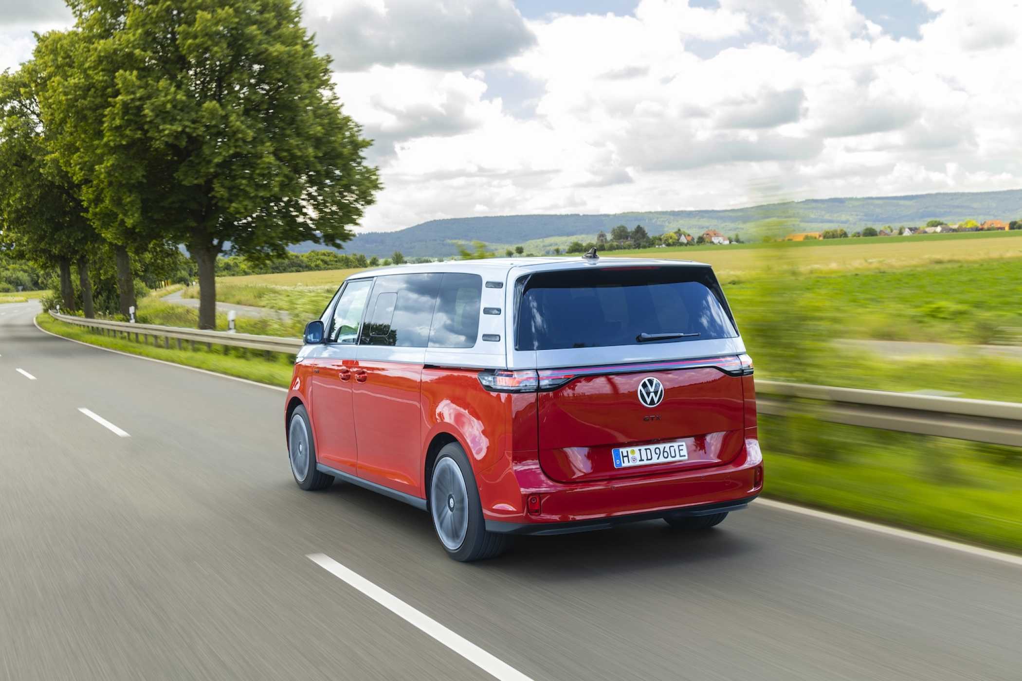 Auch der XL-Buzz lässt sich freudig und komfortabel bewegen. | Foto: VW