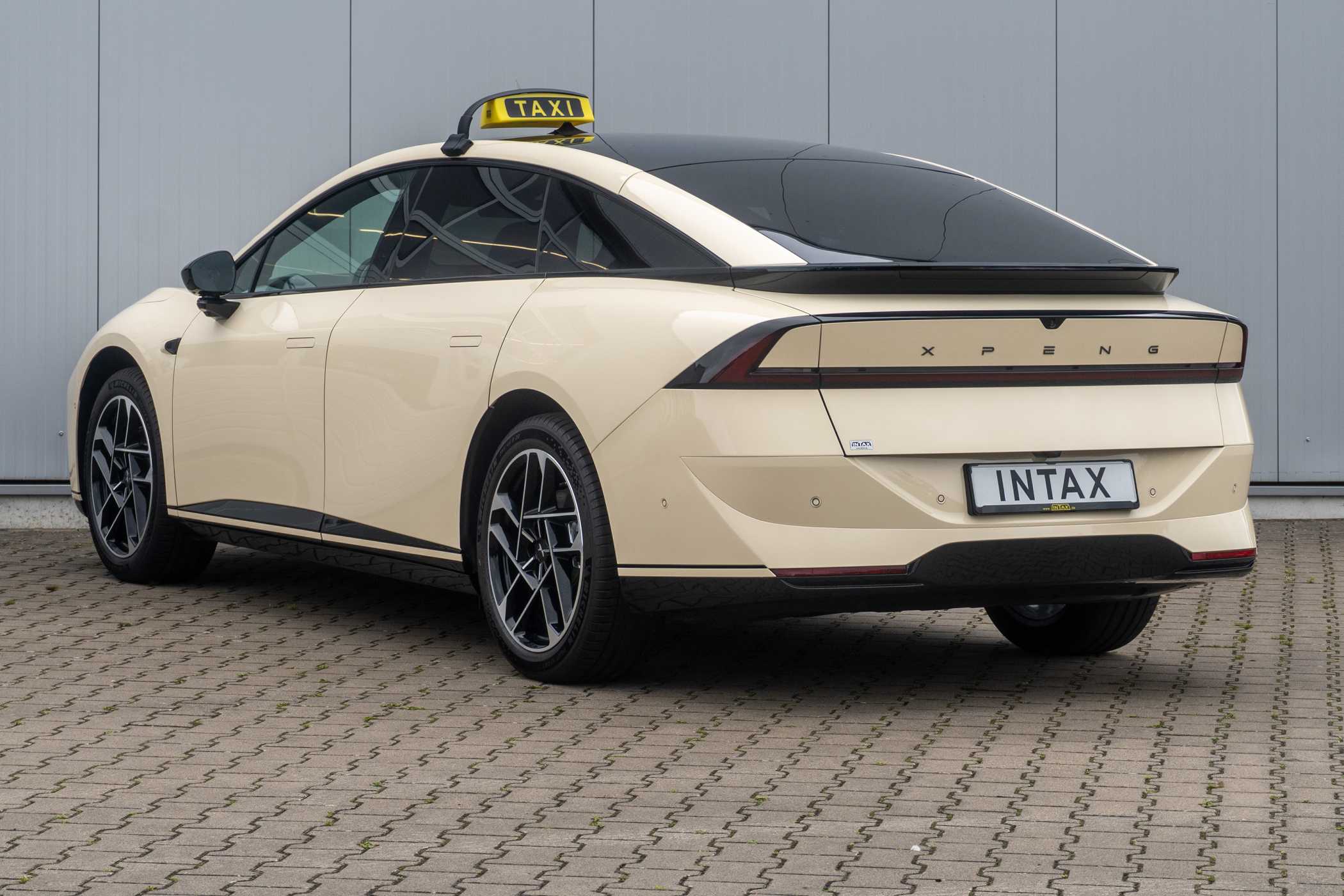 Der XPeng P7+ ist als Taxi nun bei Intax verfügbar.| Foto: Intax