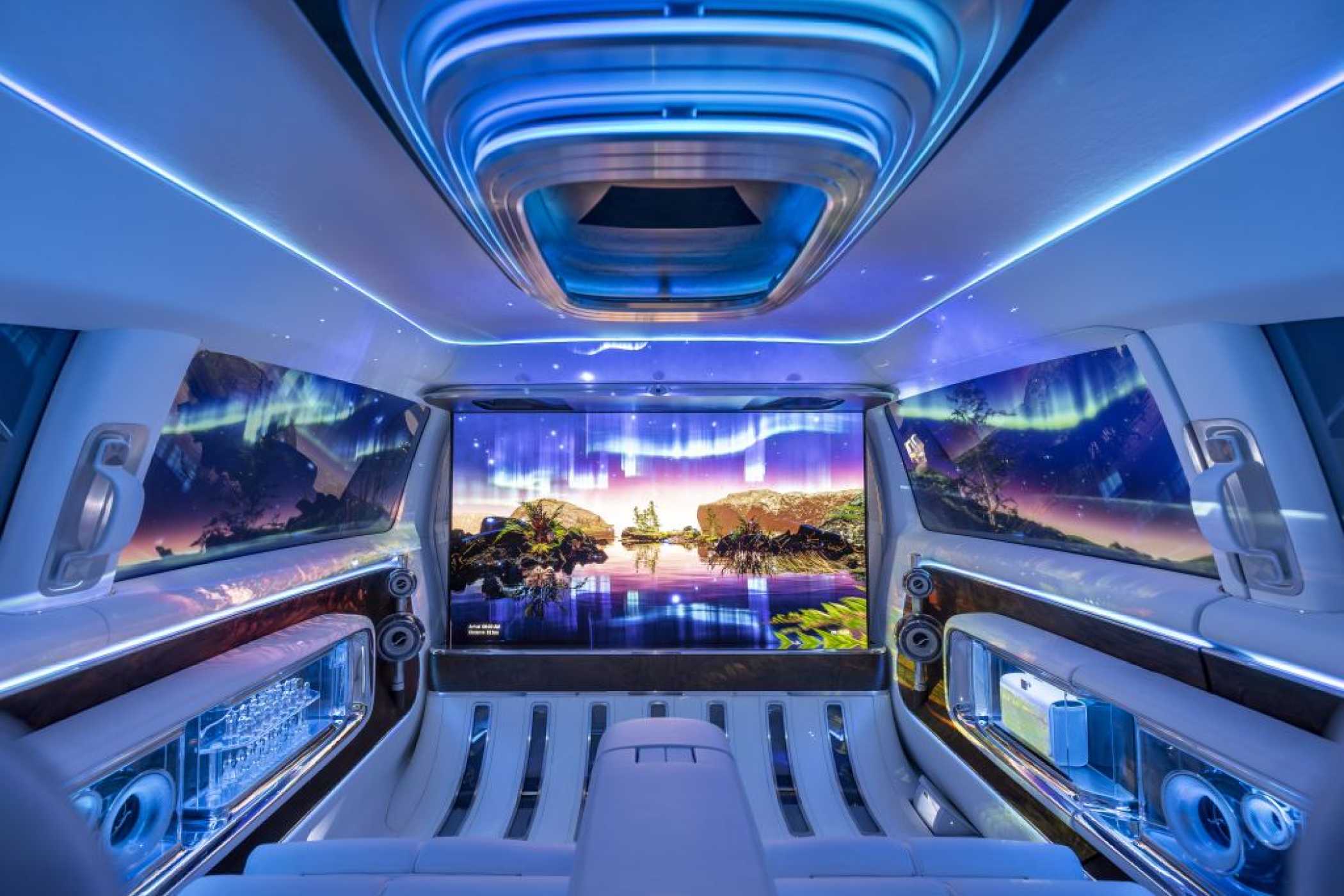 Ein immersives Erlebnis versprechen die Schwaben. | Foto: Mercedes-Benz