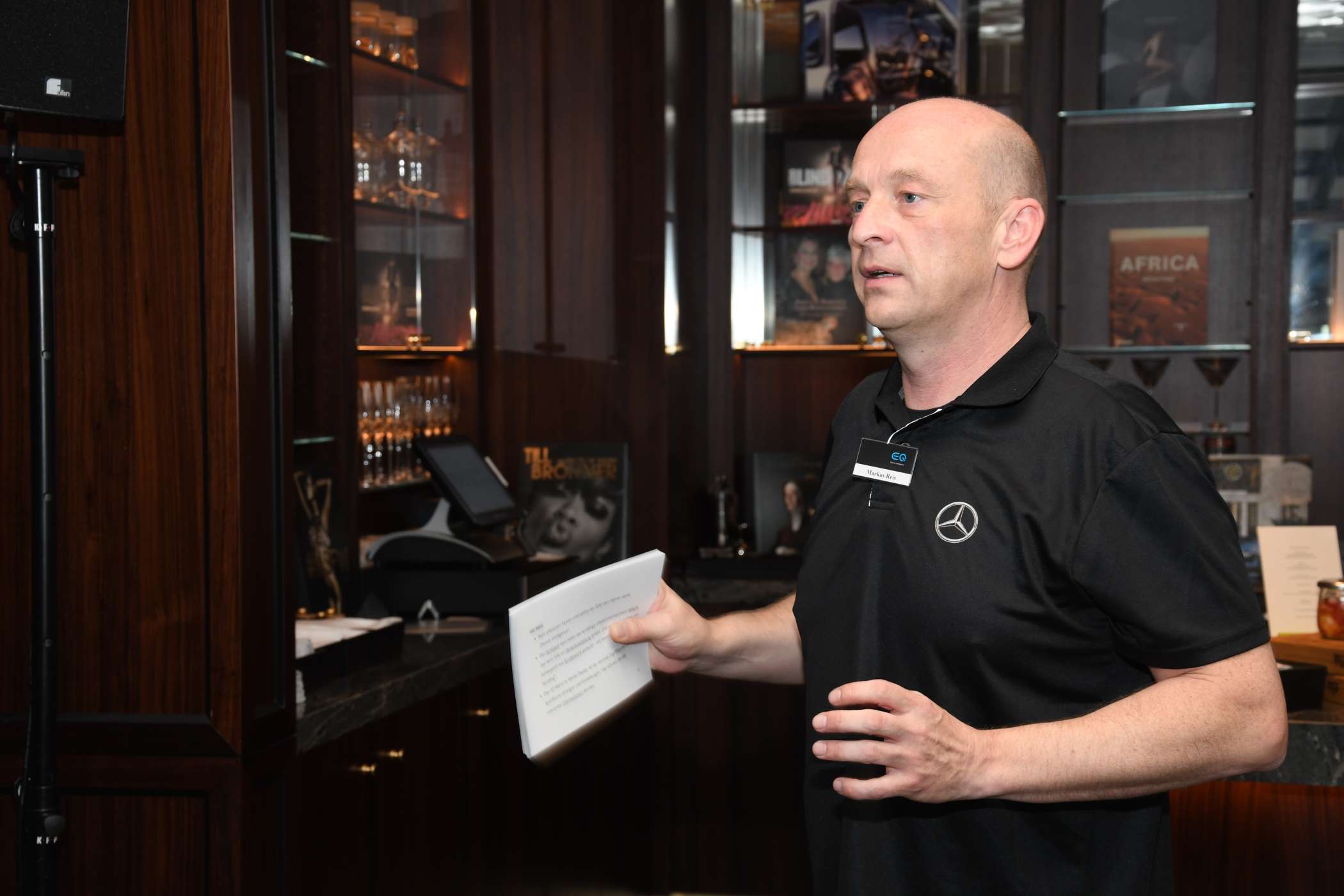 „Der EQV kann alles, was die V-Klasse kann, nur vollelektrisch“, sagte Markus Reis, Produktmanager für Elektro-Vans. (Foto: Dietmar Fund)