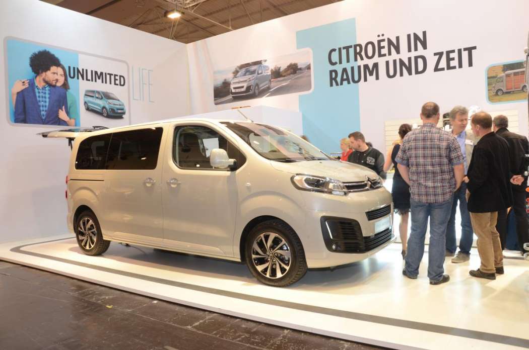 Der Citroen Space Tourer bietet mit drei Längen die Karosserievarianten seiner beiden deutschen Wettbewerber. Hier ist er in mittlerer Länge zu sehen. (Foto: Dietmar Fund)