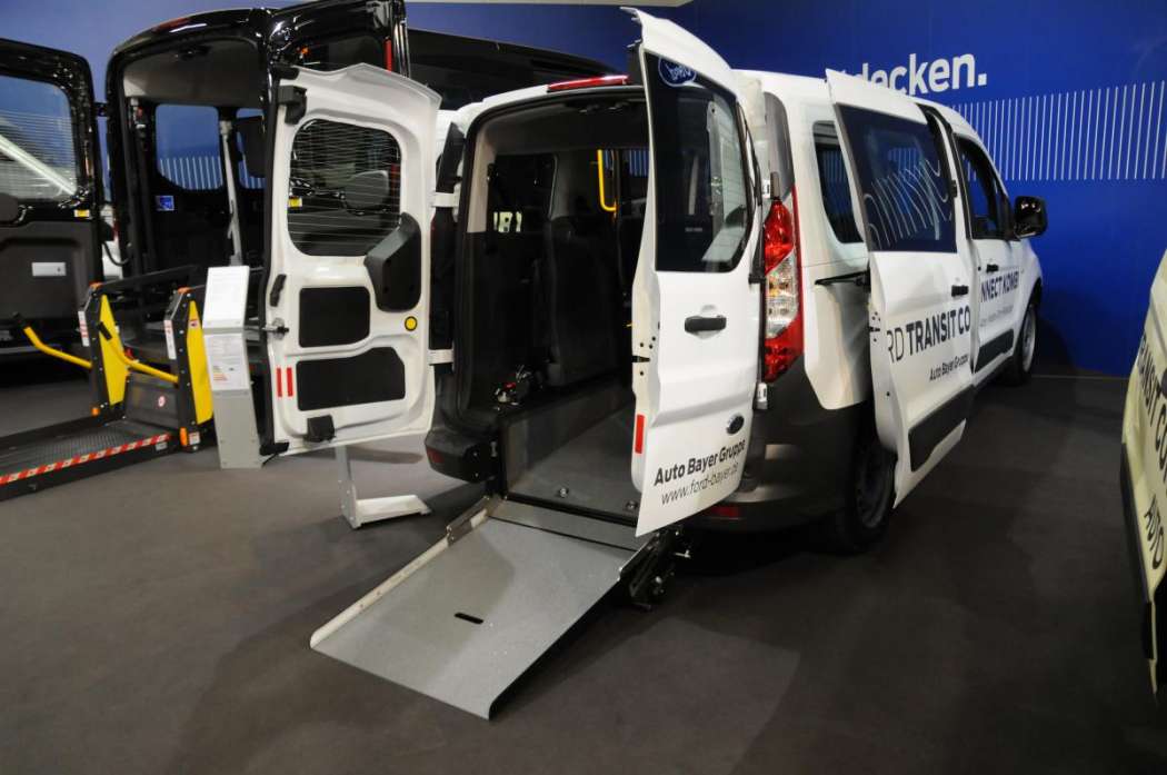 Auch 2016 wird Ford auf der Taximesse wieder von Händlern wie von Auto-Bayer vertreten. (Foto: Martin Heying)