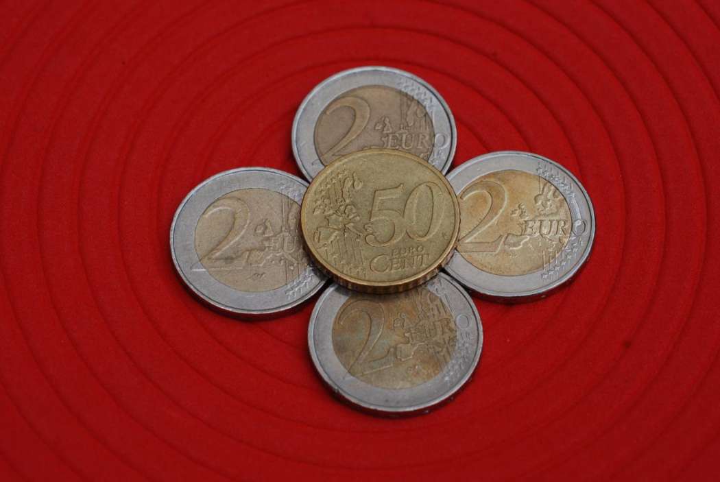 Wer einen Euro Mindestlohn nicht bezahlt, muss bis zu 4,55 Euro Bußgeld dafür zahlen. (Foto: Dietmar Fund)