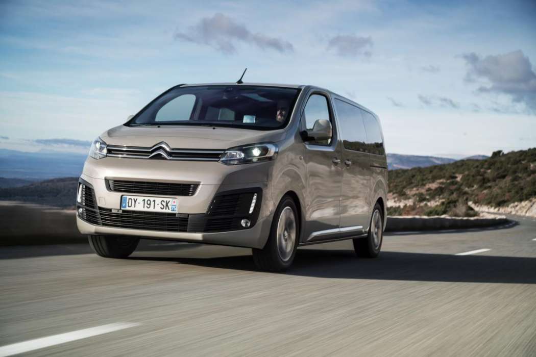 Der Citroen Space Tourer (Foto) als luxuriösere Version und der Jumpy als einfacherer Kombi können beim Citroen Taxi-Test-Drive ausgiebig getestet werden. (Foto: Citroen)