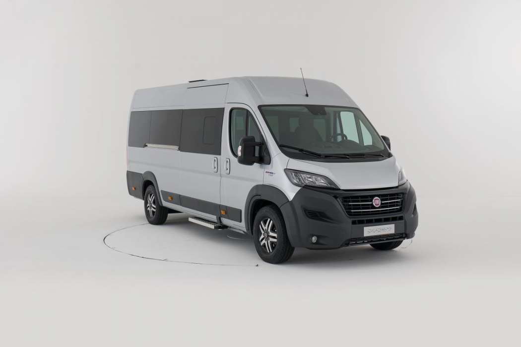 Der Fiat Ducato Minibus ist auch in einer „nackten“ Variante für den weiteren Ausbau bestellbar. (Foto: Fiat Professional)