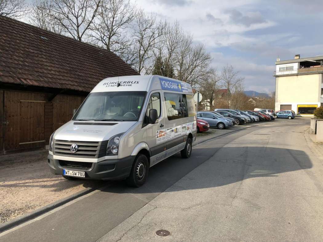 Der BürgerBus beförderte bisher Kinder und Jugendliche und wurde nur anders foliert. (Foto: Stadt Wehr)