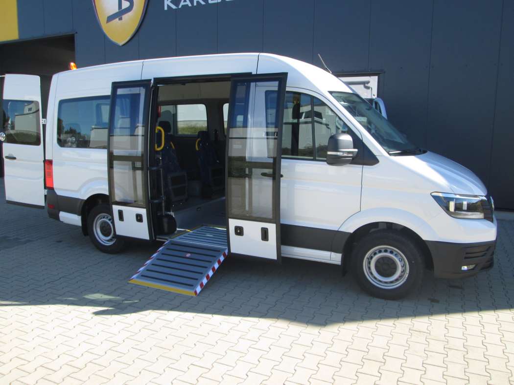Der Citybus hat eine Klapprampe, die in den niederflurigen Einstiegsbereich führt. (Foto: TS Fahrzeugtechnik)