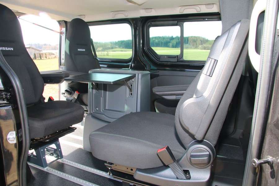 Der Nissan NV 300 „FlexVan“ bietet speziell für den Mietwagen-Einsatz eine hohe Flexibilität. (Foto: MobiTEC)