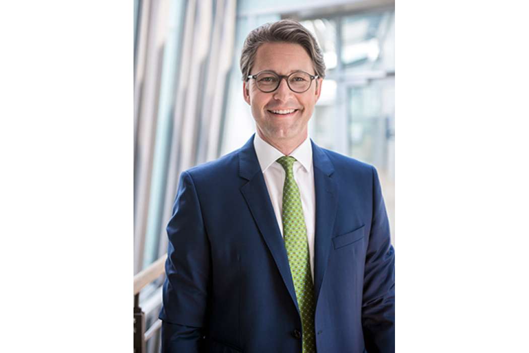 Bundesverkehrsminister Andreas Scheuer will mit Vertretern von Parteien und Ländern über die PBefG-Novelle sprechen. (Foto: BMVI)