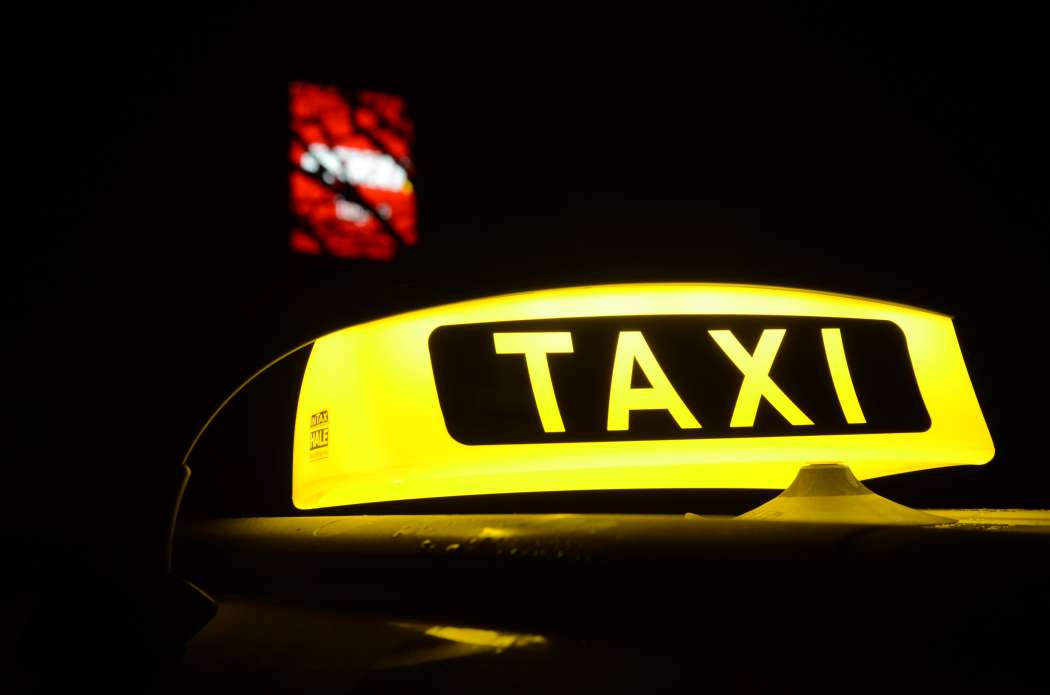 Das Schwalmstädter Jugendtaxi hat vor Jahren ein Disco-Taxi-Angebot ersetzt. (Symbolfoto: Dietmar Fund)