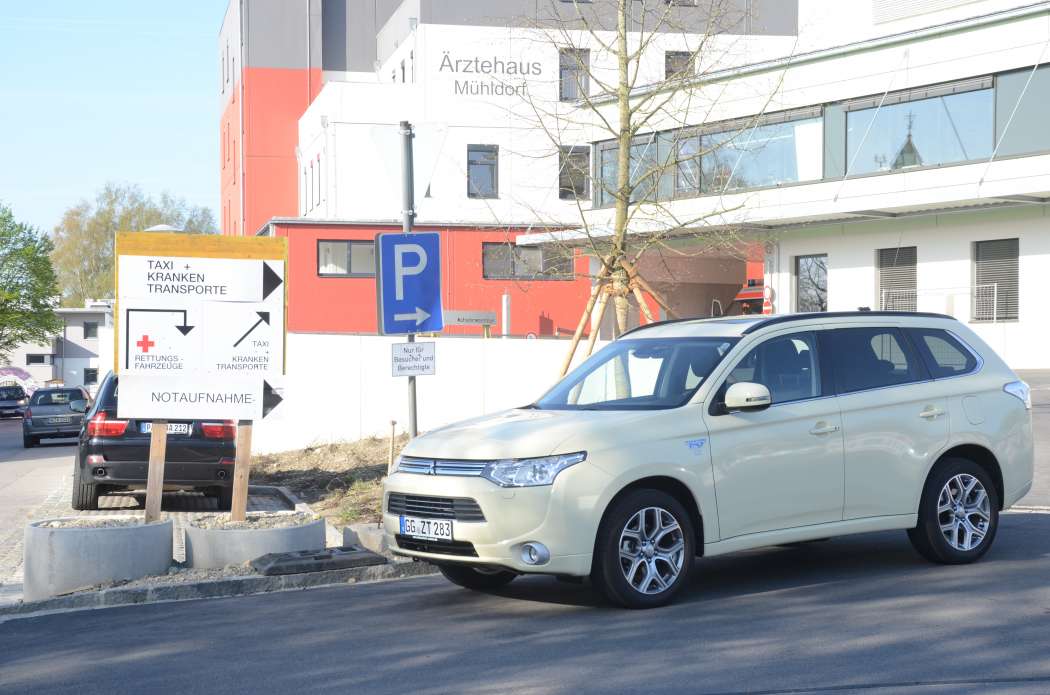 Bei den Sozialversicherungsbeiträgen hat der Taxi-Bundesverband schon etwas erreicht. Nun möchte er Taxifahrten für medizinisches Personal staatlich finanzieren lassen. (Foto: Dietmar Fund)