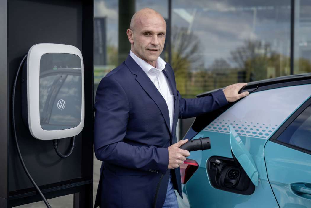 Die schmucken Wallboxen eines niederländischen Herstellers sollen in erster Linie die Markteinführung des elektrischen Hoffnungsträgers ID.3 flankieren. (Foto: Volkswagen)