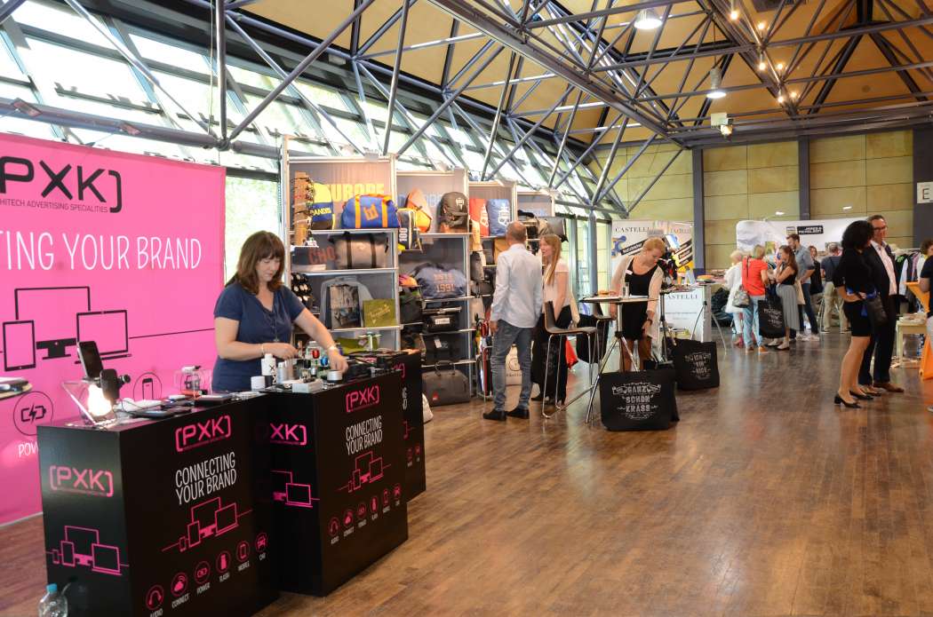 Die Werbemittelmesse IDEE in Fürth (hier ein Motiv aus 2019) ist übersichtlich und einen Besuch wert. (Foto: Dietmar Fund)