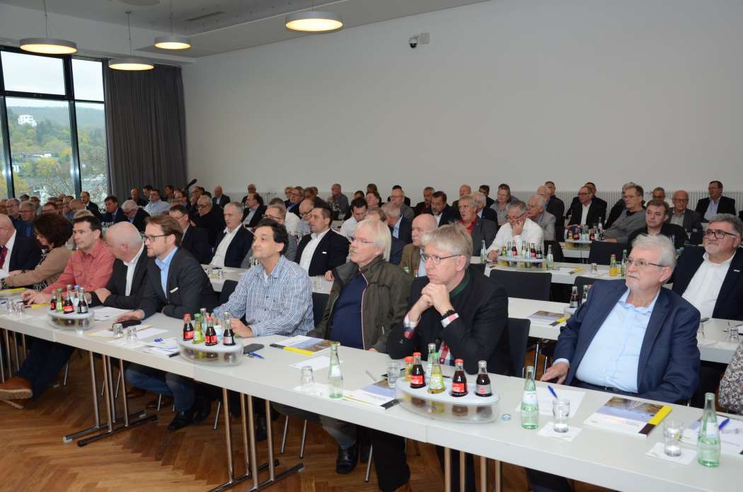 Schon im internen Teil der Herbstversammlung des Bundesverbandes im November 2019 in Koblenz soll die Unzufriedenheit mancher Landesverbände und Zentralen zur Sprache gekommen sein. (Foto: Dietmar Fund)