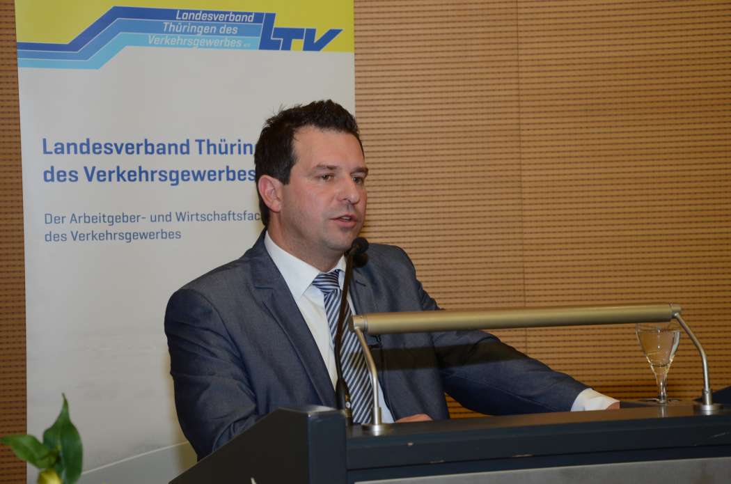 Martin Kammer, Hauptgeschäftsführer des LTV (hier im November 2019), vertritt nun auch Taxi- und Mietwagenbetriebe aus Sachsen-Anhalt. (Foto: Dietmar Fund) 
