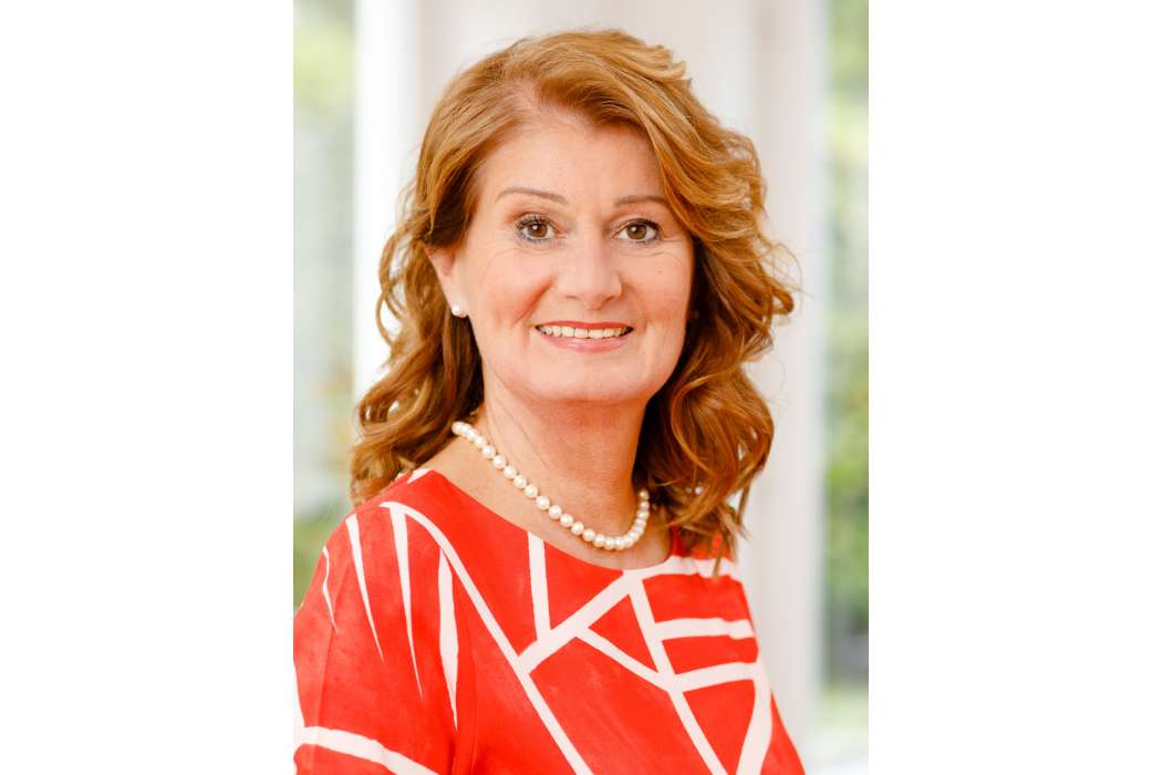 Die Frankfurter Sozialreferentin Daniela Birkenfeld hat 2020 weniger Geld für Fahrten Gehbehinderter gebraucht und hat deshalb eine pragmatische Lösung für Impffahrten von Seniorinnen und Senioren gefunden. (Foto: Stadt Frankfurt am Main)