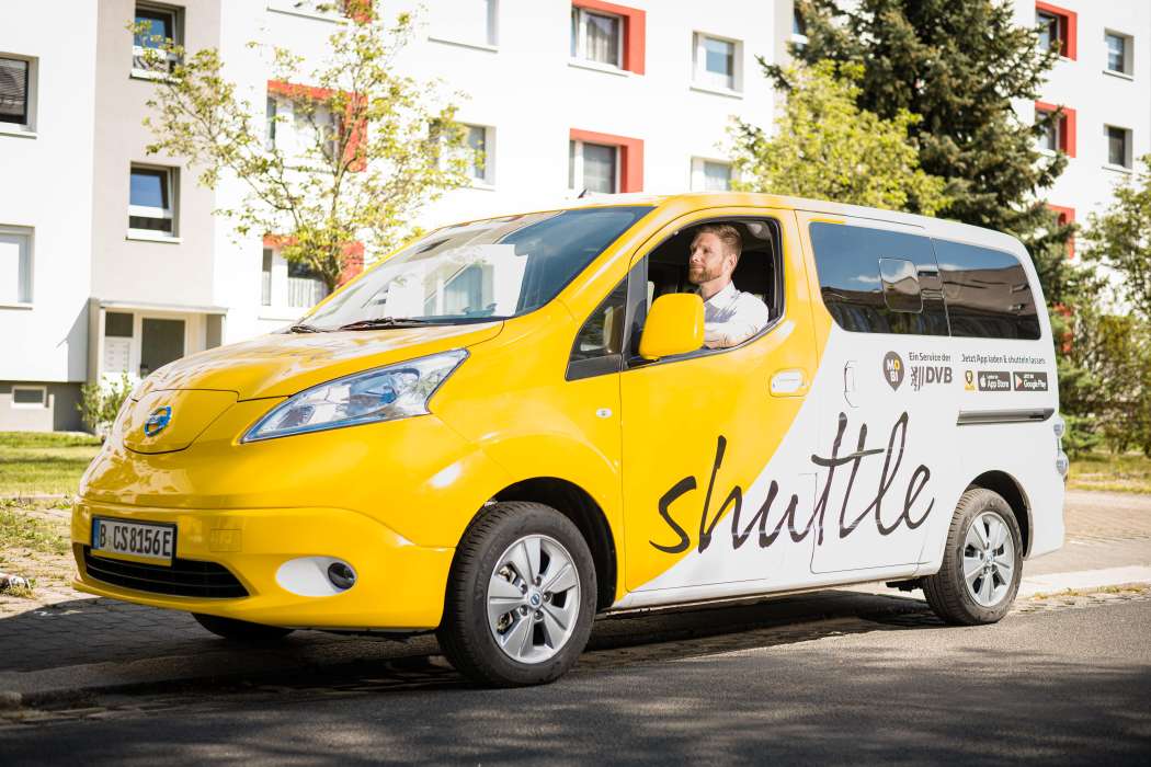 Solche heute im Auftrag der Verkehrsbetriebe fahrenden Elektro-Shuttles hat CleverShuttle bis 2020 in Dresden in Eigenregie eingesetzt. (Foto: CleverShuttle)