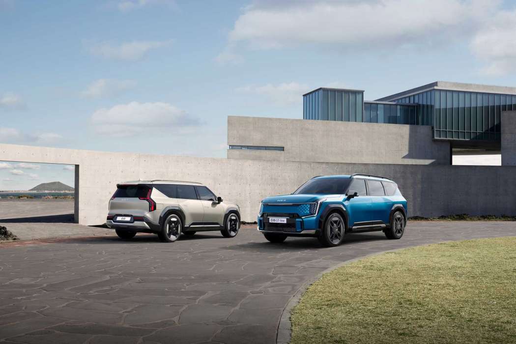 Fotos vom Fahrgastraum hat Kia noch nicht veröffentlicht. Wie groß der Kofferraum ist, lässt sich rein optisch schwer beurteilen. (Foto: Kia)