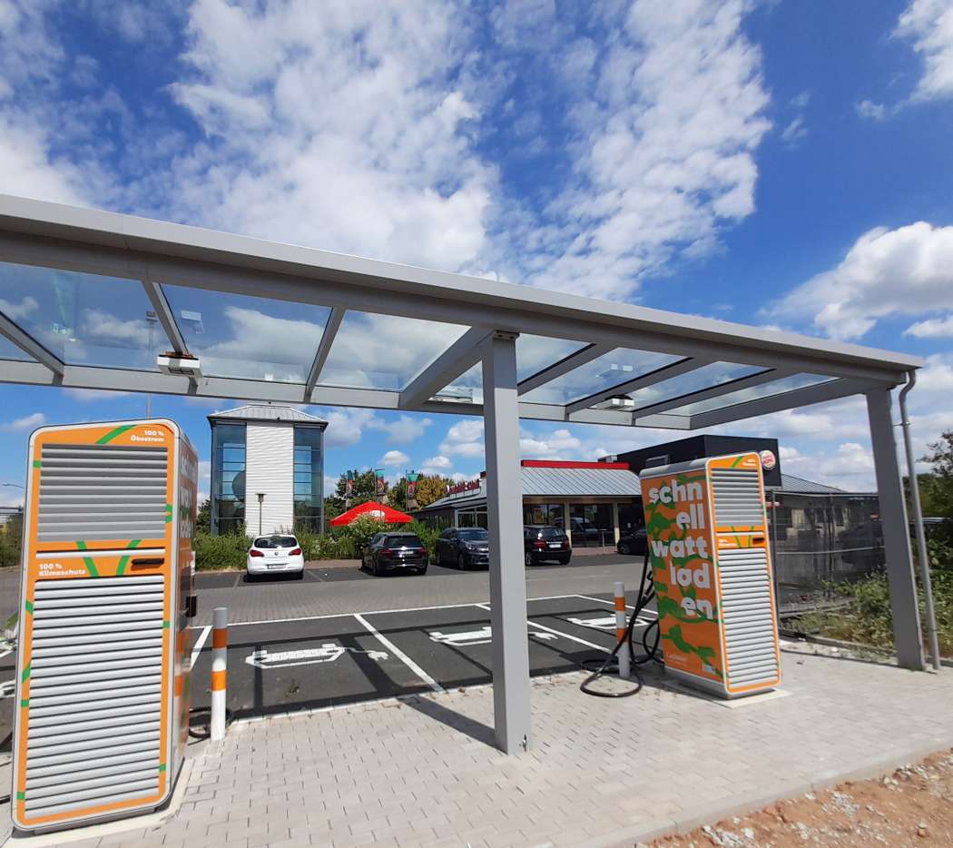 Überdacht und beleuchtet: Die neue Station in Dietzenbach. | Foto: Cut Power