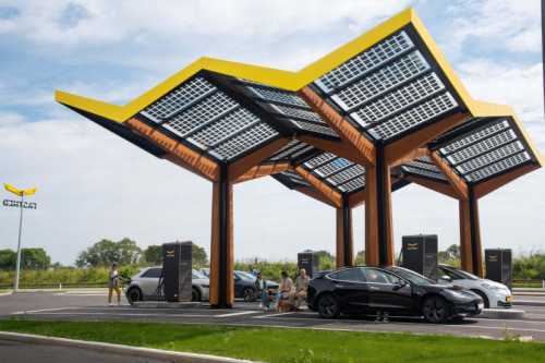 Grüne Welle: E-Autos sind schon heute trotz verbleibender Kohle im Strommix Verbrennern weit überlegen in Sachen Umweltbilanz - und werden immer "grüner". | Foto: Fastned