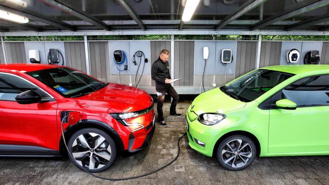 Wallbox, Wallbox an der Wand: Der ADAC testete die aktuellen Lader-Modelle der Hersteller - und befand sie durchgehend für gut. | Foto: ADAC/Ralph Wagner