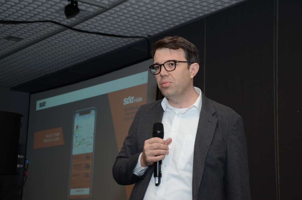 Als Sponsor und als Redner trat Johannes Boeinghoff von Sixt ride beim Anwendertreffen Eurocab 2019 auf.