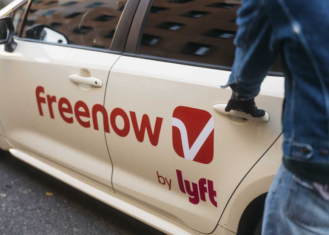 Heidelberg, along with the Bavarian cities of Amberg, Dachau, Erding and Freising, have laid the legal groundwork so that taxi rides can be offered at fixed prices. | Photo: Freenow by Lyft