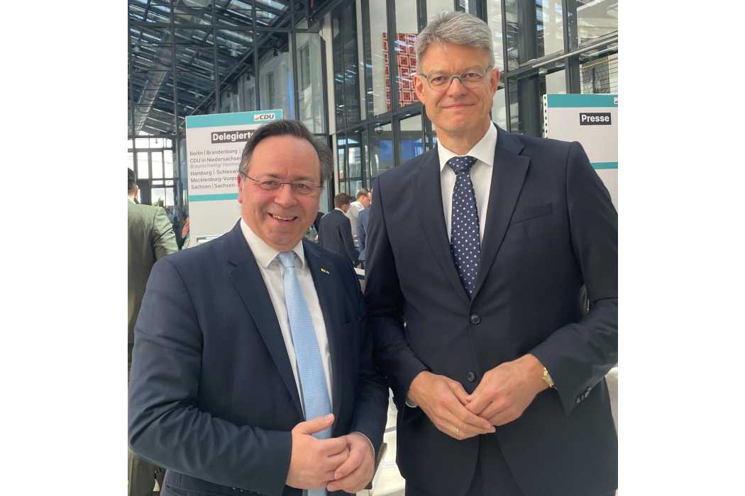 Patrick Meinhardt vom TMV (li.) und Patrick Schnieder von der CDU kennen sich aus als Abgeordnete aus der gemeinsamen Christlich-Liberalen Koalition.| Foto: TMV