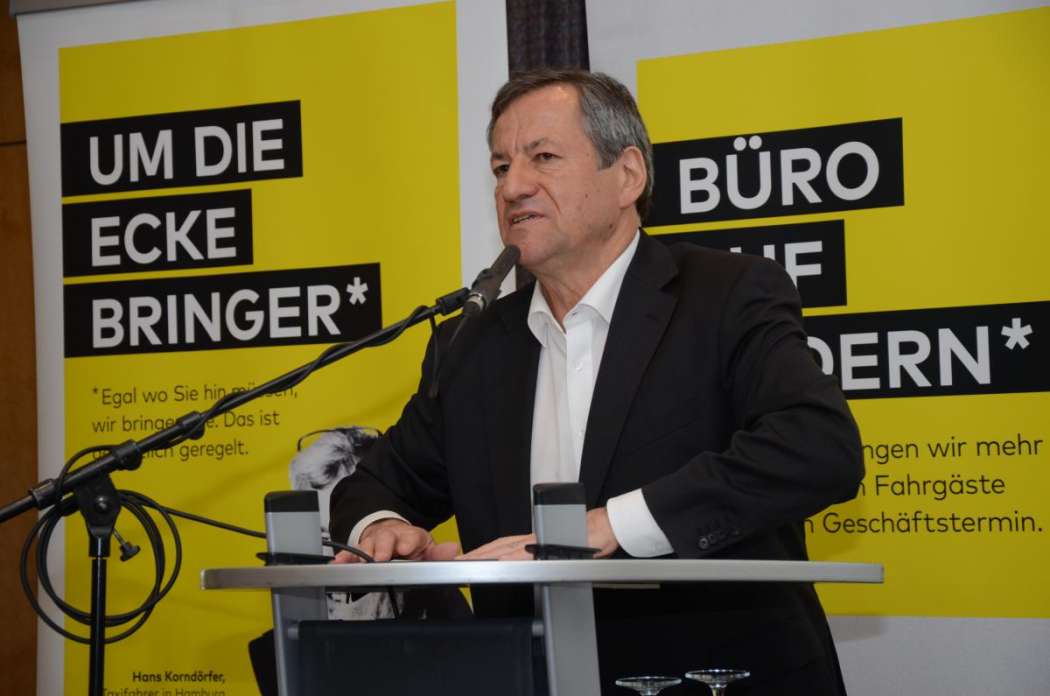 Hermann Waldner plädierte dafür, das Taxisharing weiter zu verbreiten und darüber zu informieren. (Foto: Dietmar Fund)
