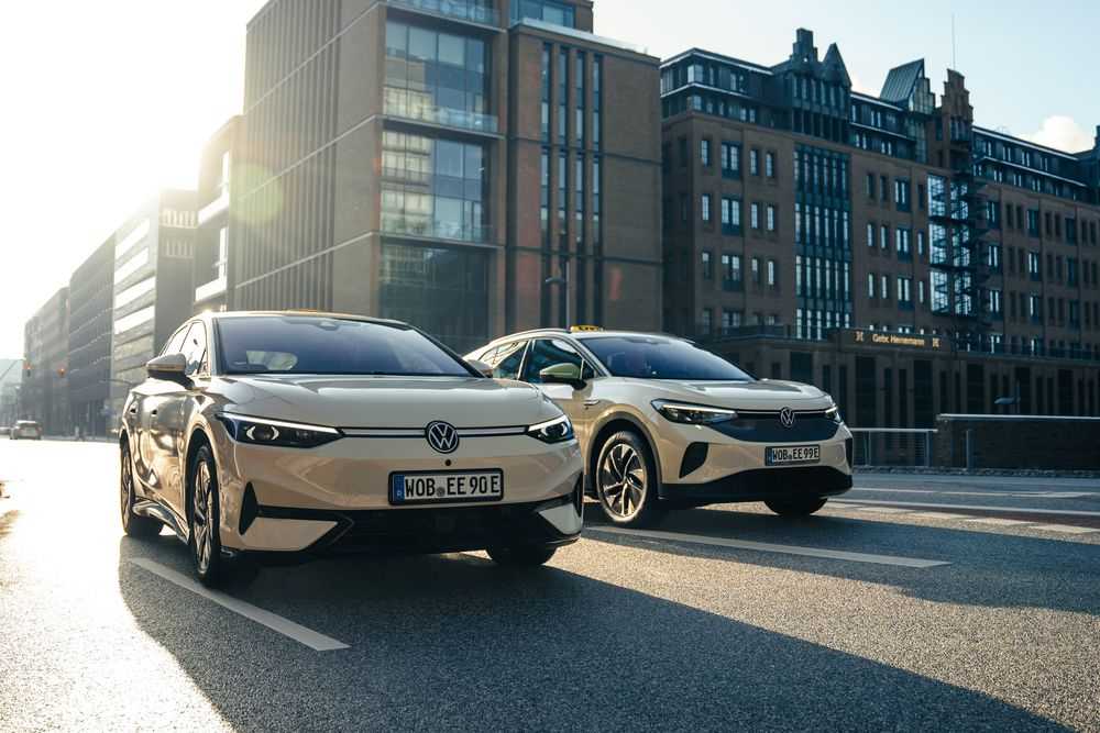 Volkswagen hält dem Taxi die Treue und bringt mit den Modellen ID.4 und ID.7 das Elektrotaxi auf die Straße. (Foto: VW AG)