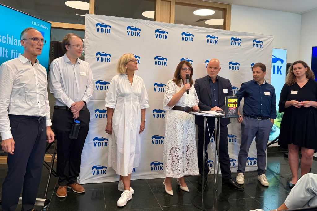 Hochkarätig: Die Vortragenden VDIK-Dialogreihe „Future of Mobility“. | Foto: G. Soller