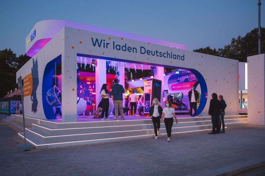 Schon 2021 war die EnBW mit einem Stand auf dem Königsplatz im sogenannten "Open Space" präsent. | Foto: VDA