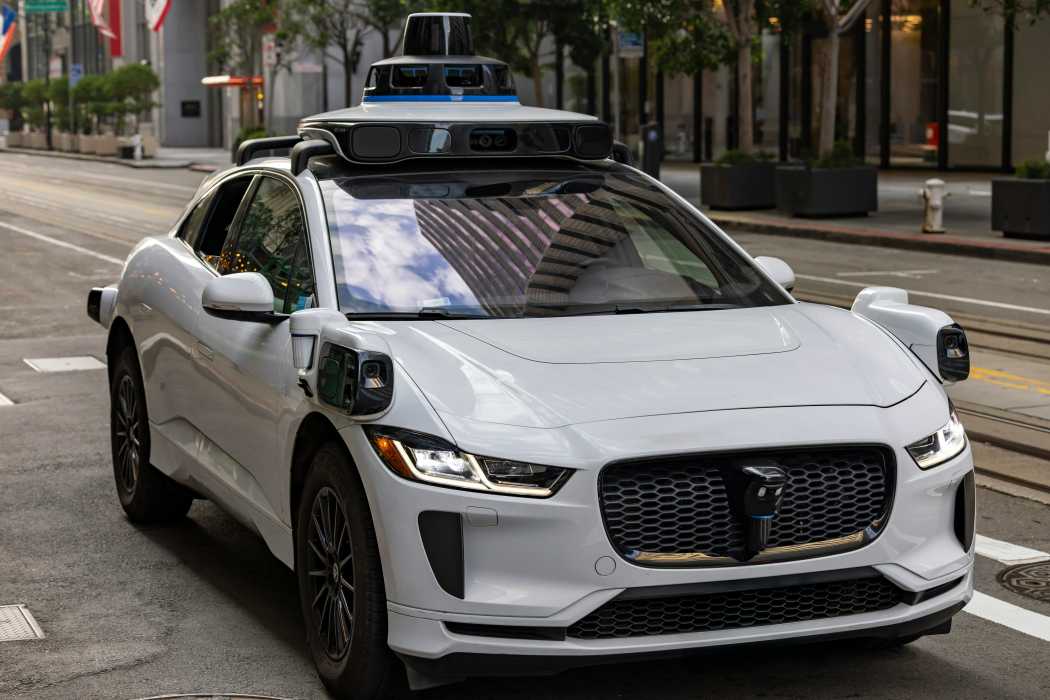 Robotaxi: Europa steckt immer noch in der Pilotphase fest – und droht bei der Schlüsseltechnologie des autonomen Fahrens den Anschluss zu verlieren. | Bild: Unsplash