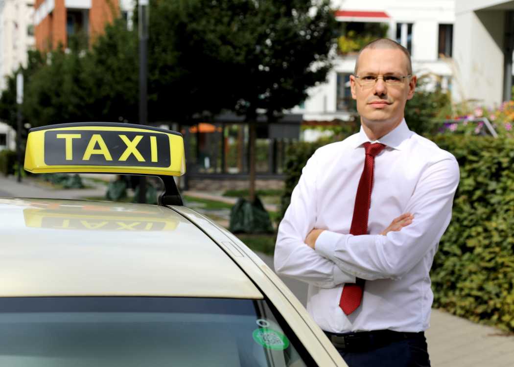 BVTM-Hauptgeschäftsführer Michael Oppermann fordert schon seit langem, endlich wirkungsvolle Kontrollen bei Uber & Co. durchzuführen.| Foto: BVTM