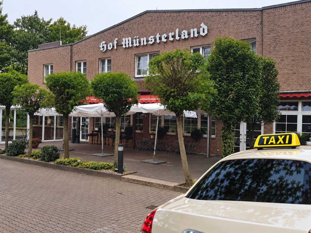 Der vdkbf (Verband der Kranken- und Behindertenfahrdienste in NRW) und der TMV laden nach Ahlen zum Aktionstag.| Foto: Hof Münsterland/KI