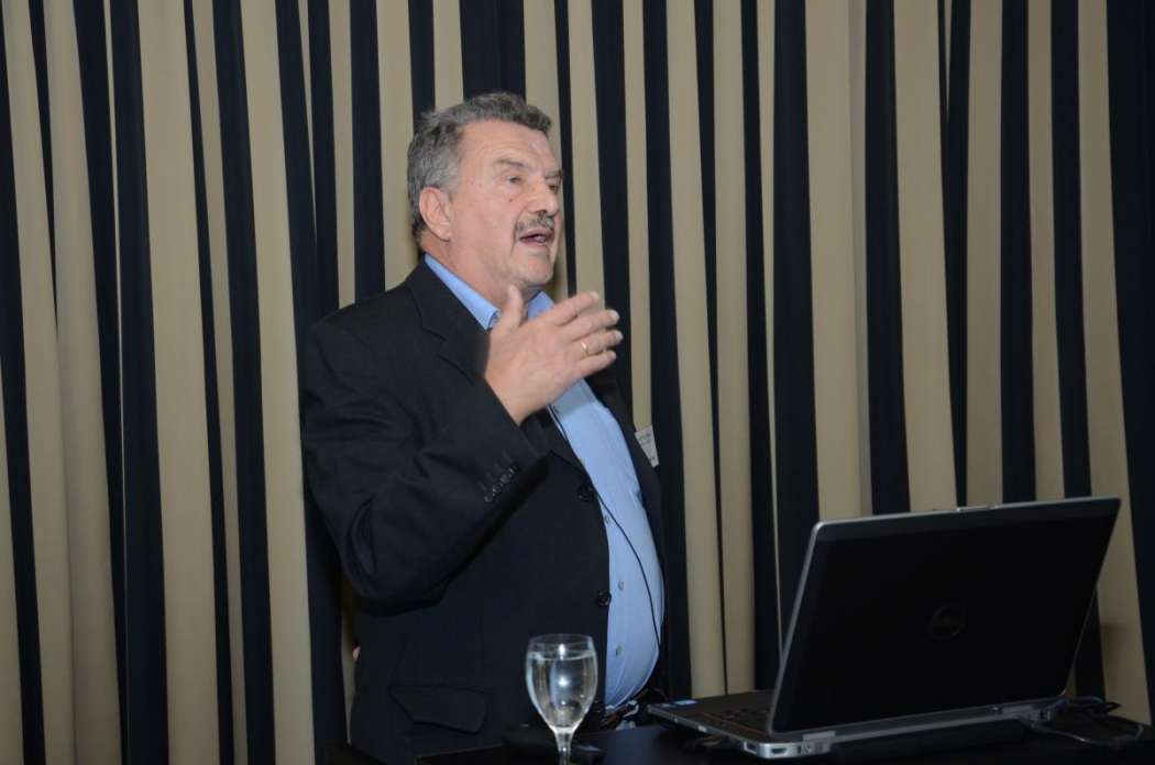 Prof. Dr. Ralf Risser möchte uneinsichtige Autofahrer auch mit Druck motivieren. (Foto: Dietmar Fund)