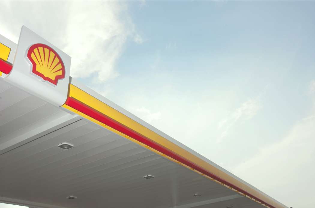 An rund 5.600 Tankstellen vor allem von Shell, aber auch anderen Marken in Deutschland können BVTM-Mitgliedsbetriebe vergünstigt tanken und laden. (Foto: Shell)