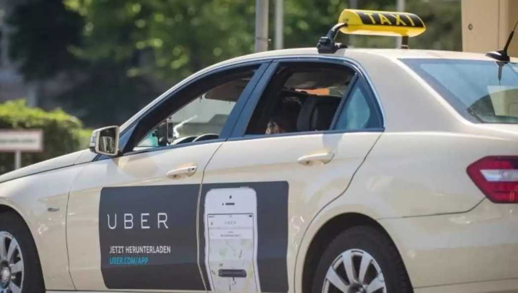 Uber Taxis sind bereits in großer Zahl in Berlin unterwegs